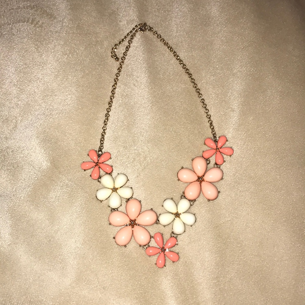 Flower necklace